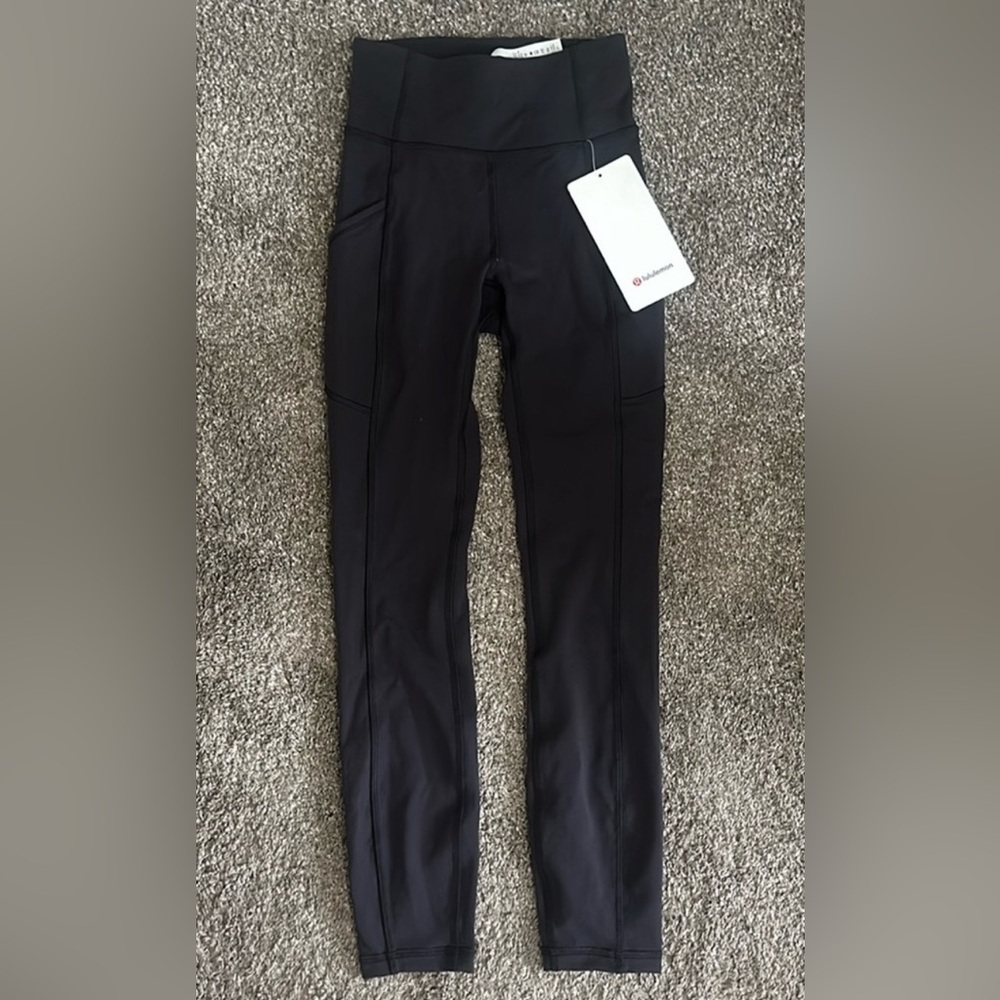NWT 🍋 LULULEMON 🍋   INVIGORATE 25"   Black Size 6